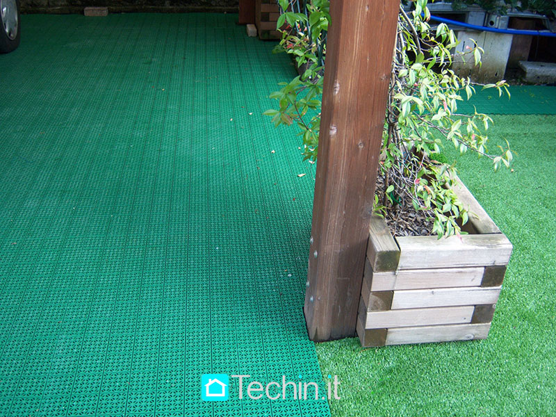 http://www.techin.it/IMG/PAVIMENTI_RIVESTIMENTI/FLEXDRAIN/piastrelle_pavimento_09.jpg